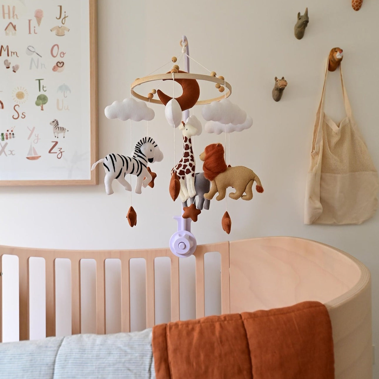 Safari animal cot mobile online